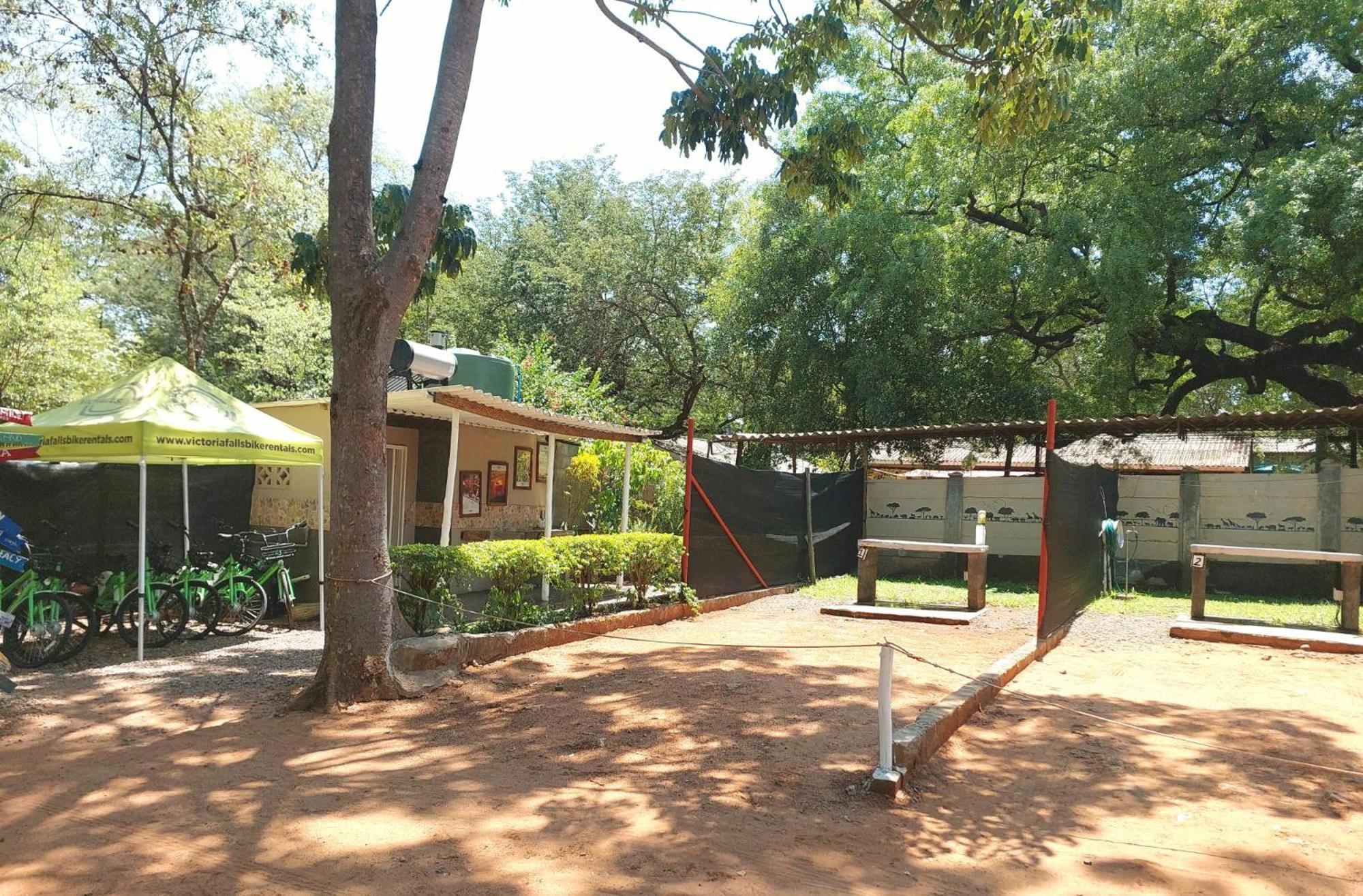 Victoria Falls Backpackers Lodge- Camp Sites Eksteriør billede