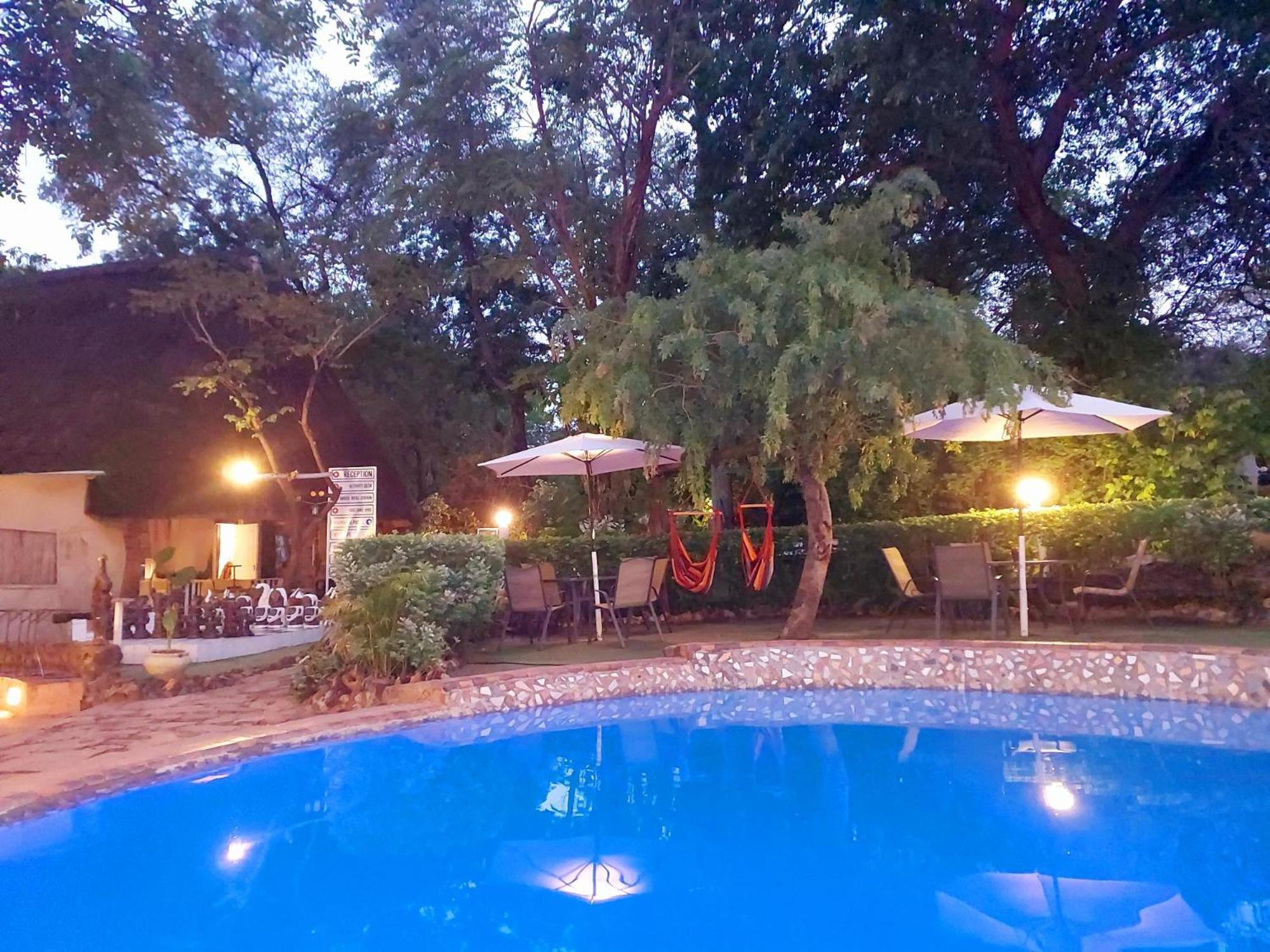 Victoria Falls Backpackers Lodge- Camp Sites Eksteriør billede