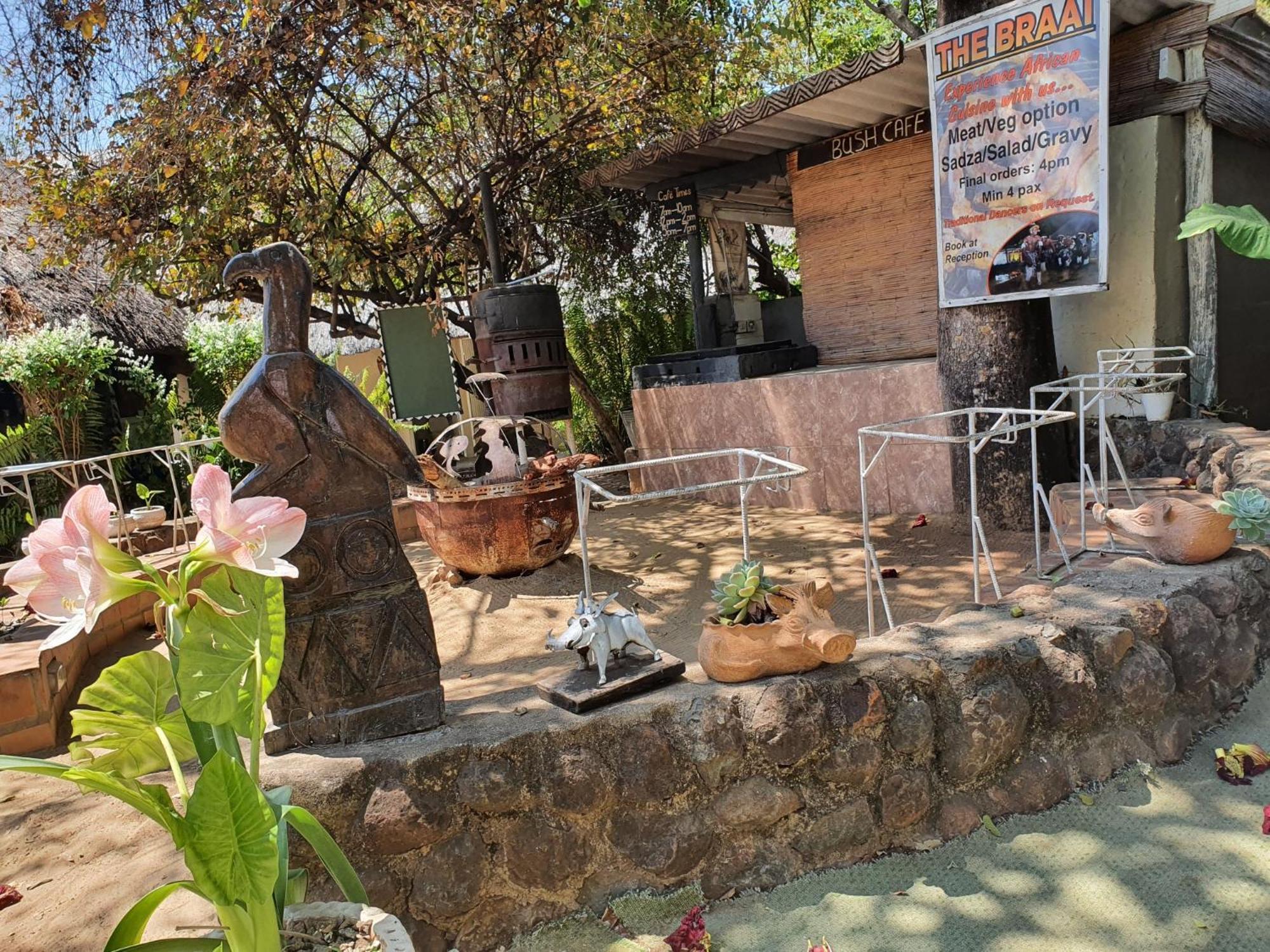 Victoria Falls Backpackers Lodge- Camp Sites Eksteriør billede